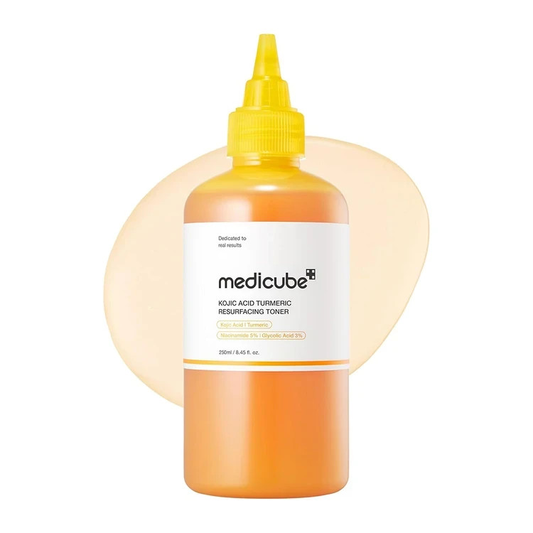 تونر مدیکیوب مدل لایهبردار و روشنکننده کوجیک اسید و زردچوبه حجم ۲۵۰ میل Medicube